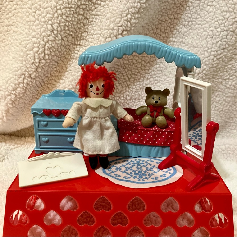 Vintage 1997 Hasbro “Raggedy Ann Bedroom Set” *Incomplete!* ♥️🛏🧸